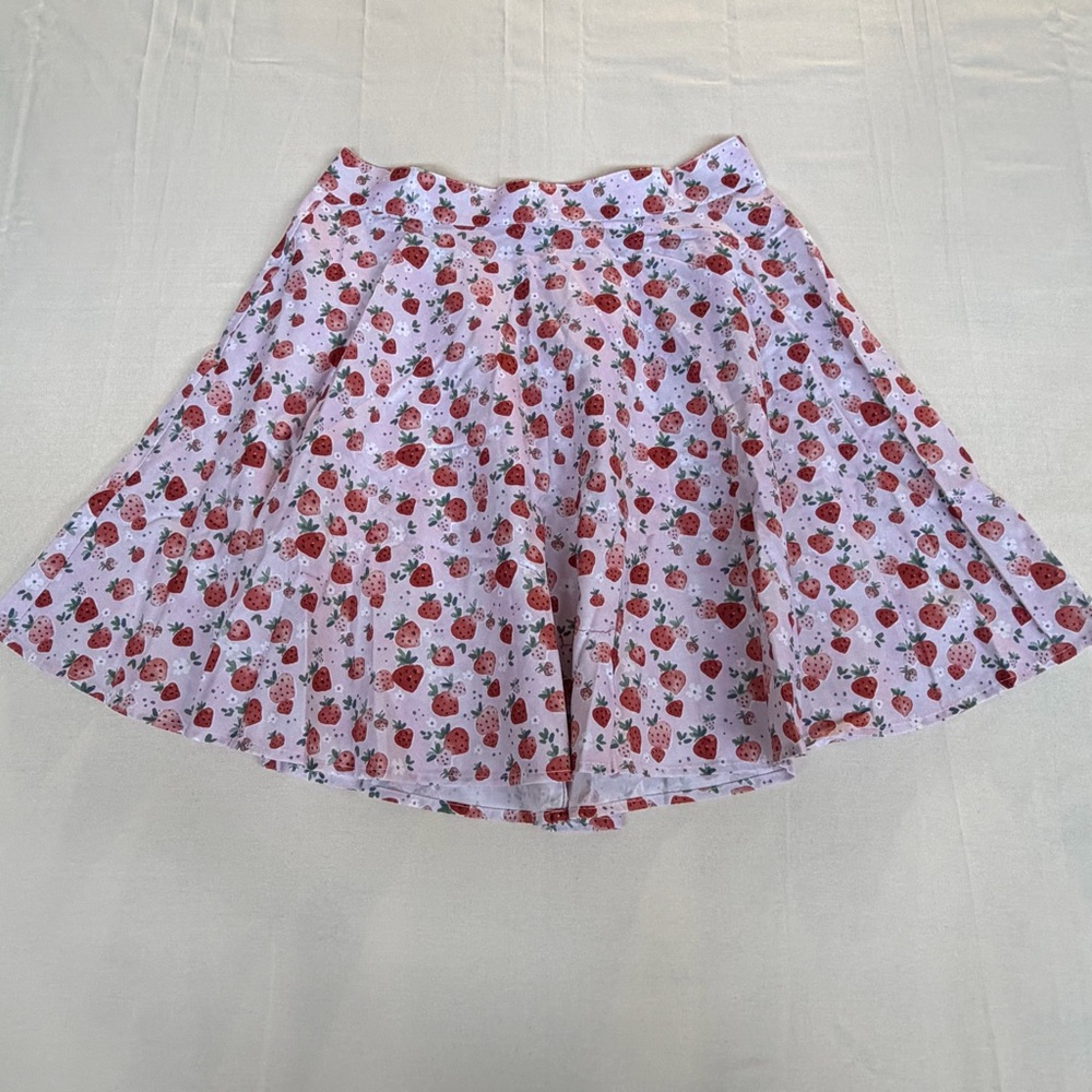 Retrolicious Strawberry Flowy Skirt Sz L NWT Cottagecore Fairy‎ Earthy Retro